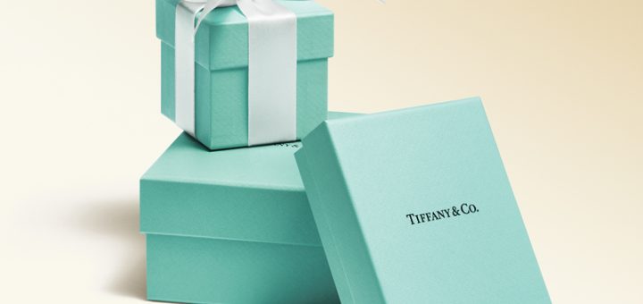 Tiffany Blue Box занимает почетное место в рекламной кампании, посвященной Дню матери