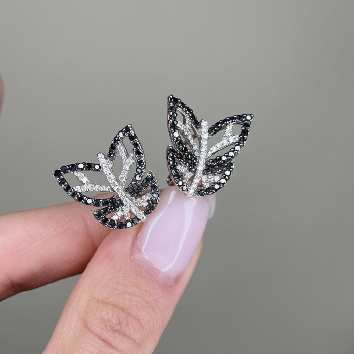 Серьги из белого золота с бриллиантом (Арт.e565dbc4w_sr_db_wg)