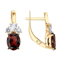 Серьги из золочёного серебра с гранатами и фианитами (Арт.92023186)