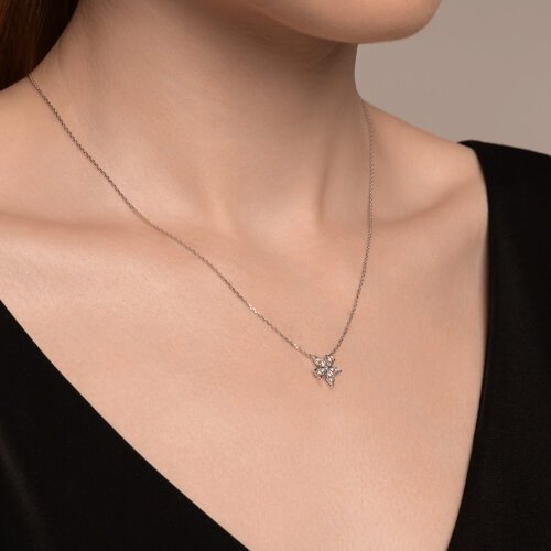 Колье из белого золота с бриллиантами (Арт.1070347-3)