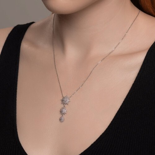 Колье из белого золота с бриллиантами (Арт.1070354-3)