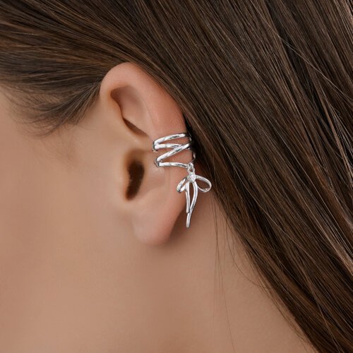 Серьга из серебра с фианитом (Арт.94170410)