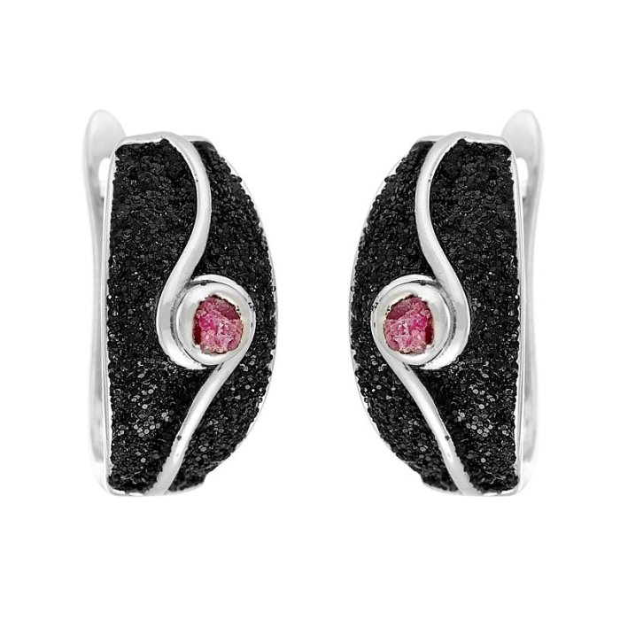 Серьги из серебра с корундом (Арт.gl-e00142-x-w-pin-x-b)