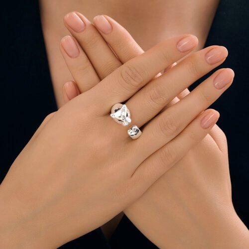 Кольцо из серебра с эмалью (Арт.94014641)