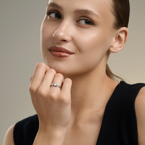 Кольцо из серебра с фианитами (Арт.94-110-00205-1)