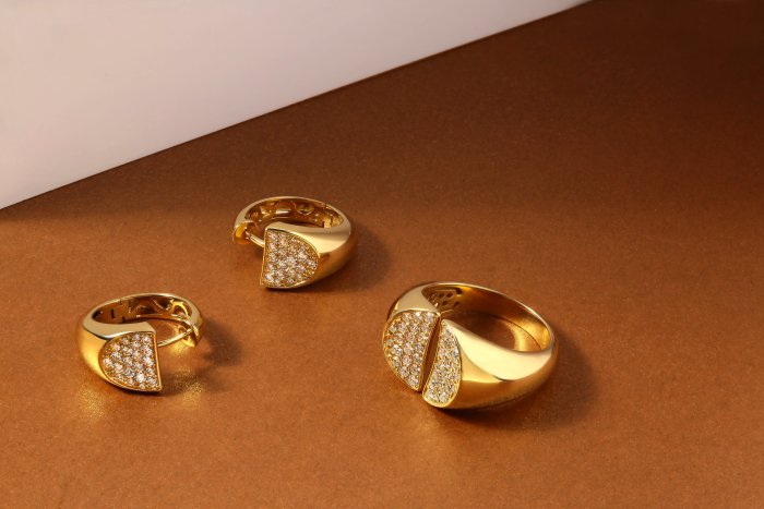 Кольцо из золота с бриллиантом (Арт.13000104_ygdw_ko_yg)