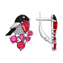 Серьги из серебра с красными корунд (синт.) и бесцветными, красными и чёрными фианитами (Арт.94022616)