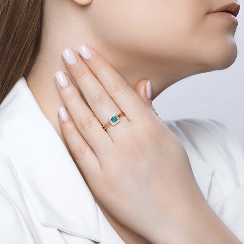 Кольцо из золота с бриллиантами и изумрудом (Арт.3010553)