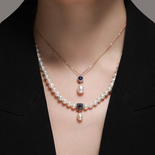 Колье золотое 585 пробы с жемчугом и корундом «Королевский блеск» SOKOLOV (арт.797072)