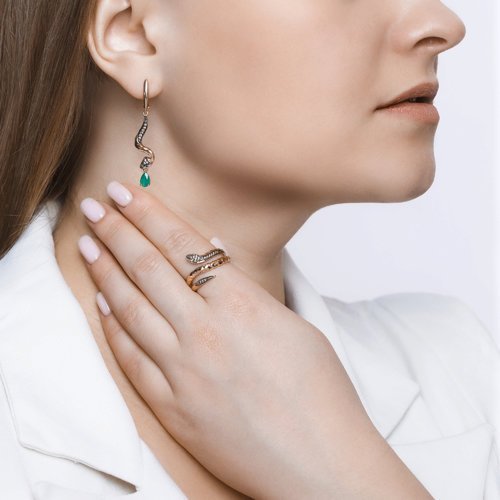 Серьги из золота с бриллиантами и изумрудами (Арт.3020456)