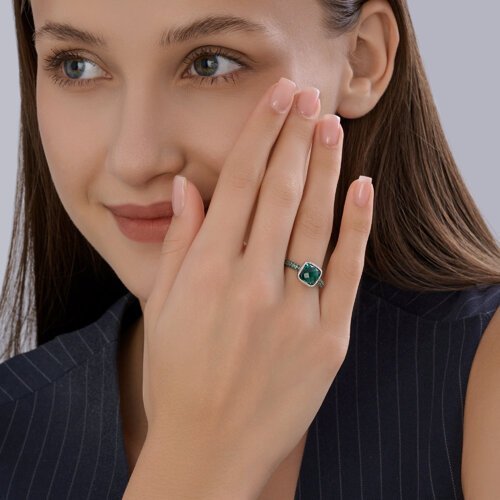 Кольцо из серебра с кварцем и фианитами (Арт.92014687)