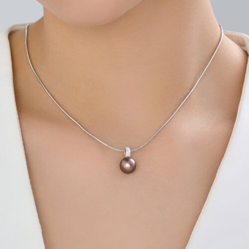 Подвеска из серебра с синтетическим жемчугом и фианитами (Арт.94-130-00090-1)