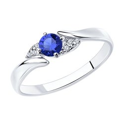 Кольцо из серебра с бесцветными и синим фианитами (Арт.94012238)