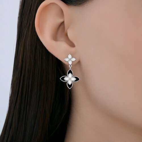 Серьги из серебра с фианитами и эмалью (Арт.94027262)