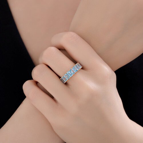 Кольцо золотое пробы 585 с топазом (Арт.717272)