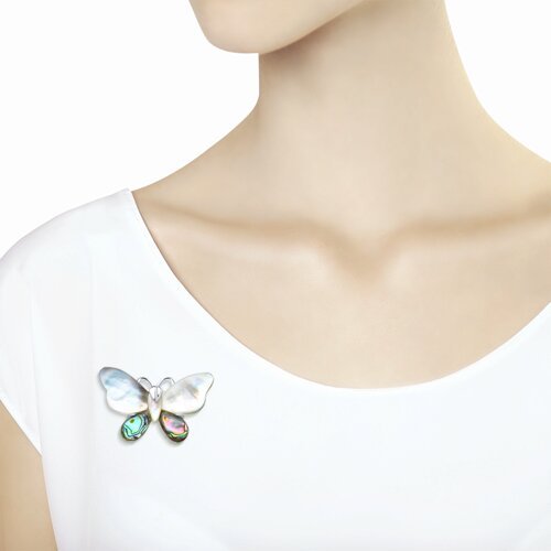 Брошь из серебра с перламутром (Арт.83040026)