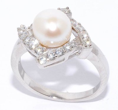 Кольцо Серебряные крылья (Арт.21qsibb00632a-19_zhemchugkult_kubcirkonii)