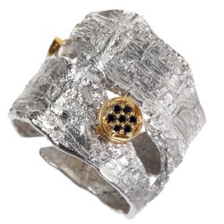 Серебряное кольцо BEAVERS со шпинелью 1223sh