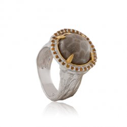 Серебряное кольцо BEAVERS с кораллом 1805kor
