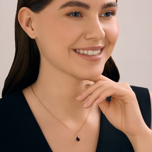 Подвеска из золочёного серебра с гранатом (Арт.92030829)