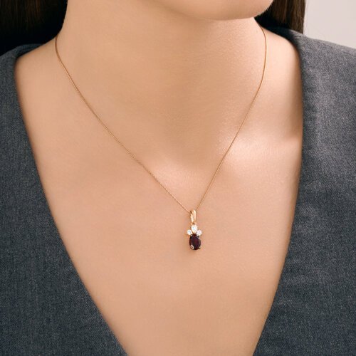 Подвеска из золочёного серебра с гранатом и фианитами (Арт.92030832)