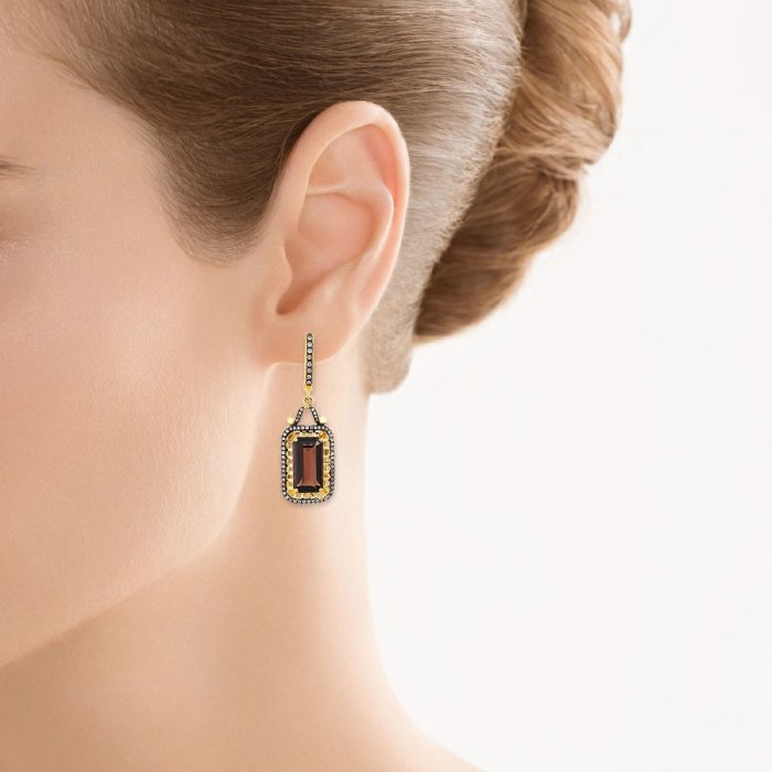 Серьги из золота с бриллиантом и раухтопазом (Арт.e01451gx4yk1_ygdnsq_sr_dn_sq_yg)