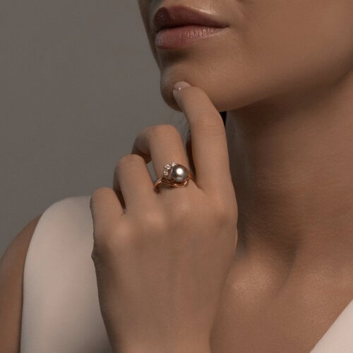 Кольцо золотое пробы 585 с жемчугом (Арт.791260)