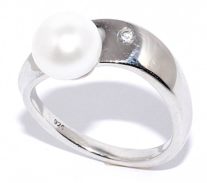 Кольцо Серебряные крылья (Арт.21ar1465z_wfmra-148_zhemchugkult_kubcirkonii_50)