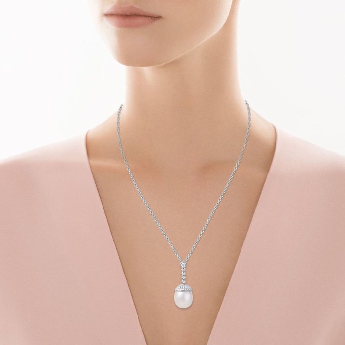 Кулон из белого золота с бриллиантом и жемчугом (Арт.p300096spl001_wp_wg)