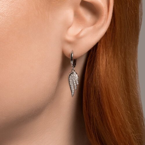 Серьги из серебра с фианитами (Арт.94026614)