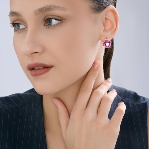 Серьги из серебра с синтетическим жемчугом и эмалью (Арт.94027279)