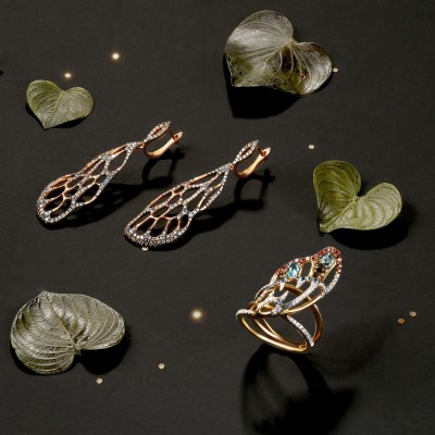Серьги из золота с бриллиантами и топазами «Крылья мечты» Myjewels (арт.MKER0405)