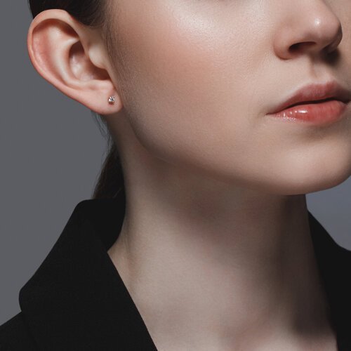 Серьги из золота с бриллиантами «Минималистичный блеск» SOKOLOV (арт.1021815)