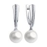 Серьги из серебра с жемчугом и фианитами (Арт.94023546)
