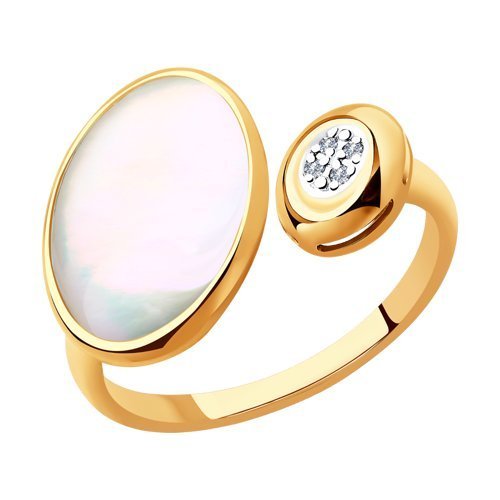 Кольцо из золота с бриллиантами и дуплетом из натурального кварца и перламутра (Арт.1011886-5)
