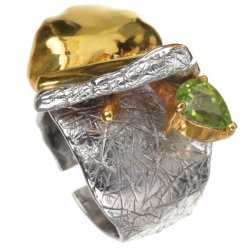Серебряное кольцо BEAVERS с хризолитом 1105h