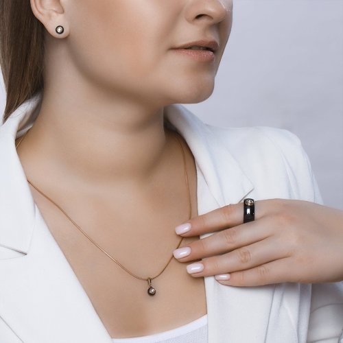 Серьги из золота с бриллиантами и чёрными керамическими вставками (Арт.6025069)