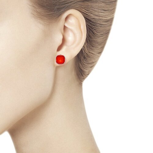 Серьги-пусеты из серебра с кристаллом «Алый Блеск» SOKOLOV (арт.94022055)