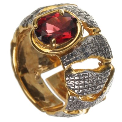 Серебряное кольцо BEAVERS с гранатом 1085g