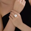 Кольцо из серебра с фианитом и эмалью «Белый цветок» Соколов (арт.94014401)