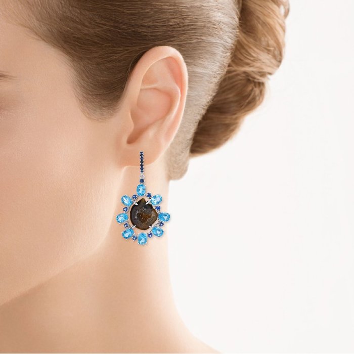 Серьги из белого золота с сапфиром и топазом (Арт.be10008_sa_bt_j_wg)