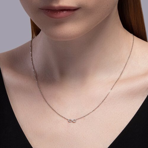 Колье из белого золота с бриллиантами (Арт.1070332-3)