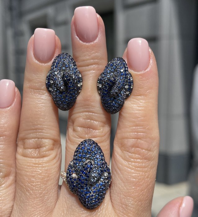 Серьги из золота с бриллиантом и сапфиром (Арт.e28628c_sr_glsa_sa_bj)