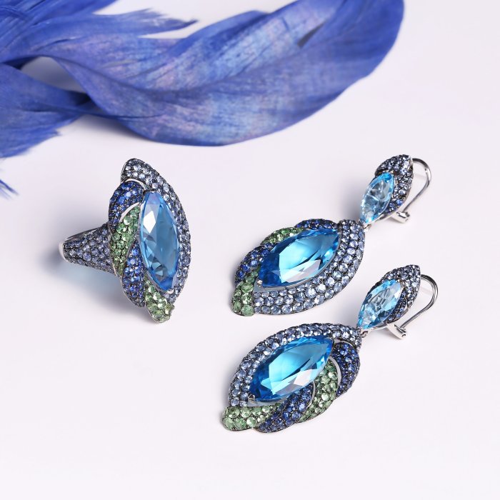 Серьги из белого золота с сапфиром и топазом (Арт.er-32840_sr_sa_bt_tv_wg)