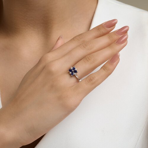 Кольцо из серебра с сапфирами и фианитами (Арт.62010022)